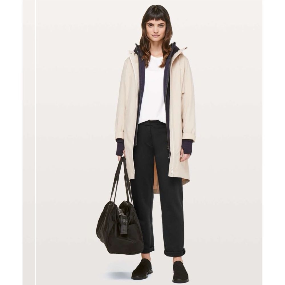 Lululemon On The Move Ponte Pant 28 in Black 2